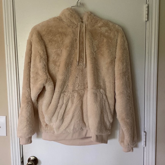 Cream Color Sherpa Hoodie Size Medium - Picture 1 of 1